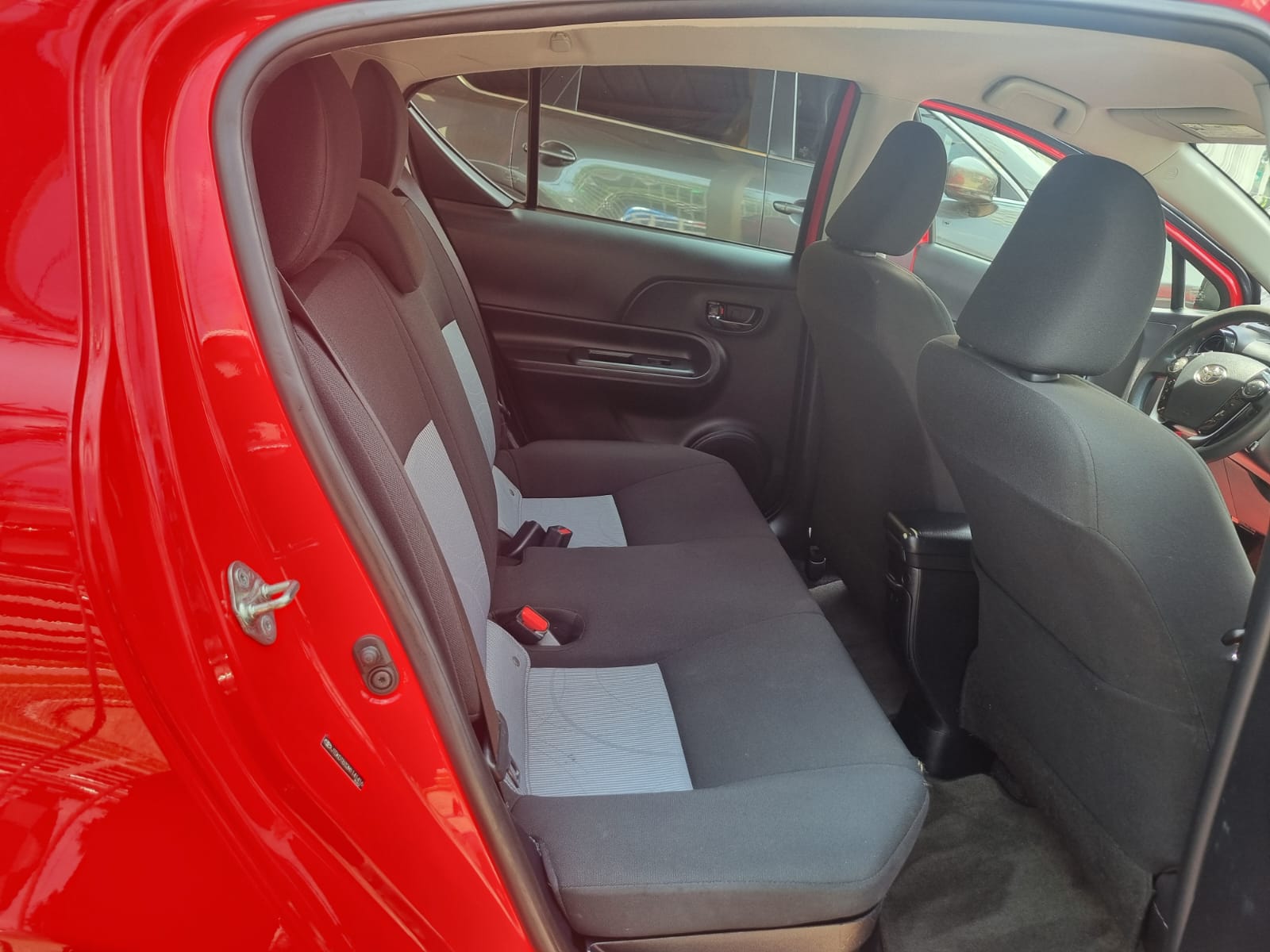 TOYOTA PRIUS CVT  HIBRIDO AUT 2021