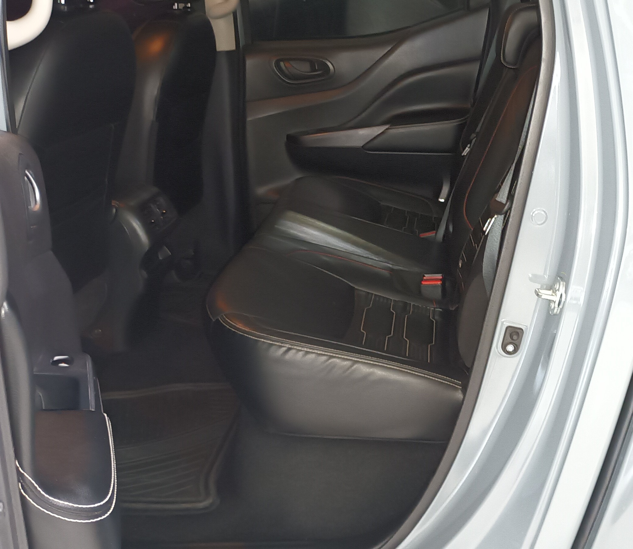 NISSAN FRONTIER PRO-4X 4X4 2022
