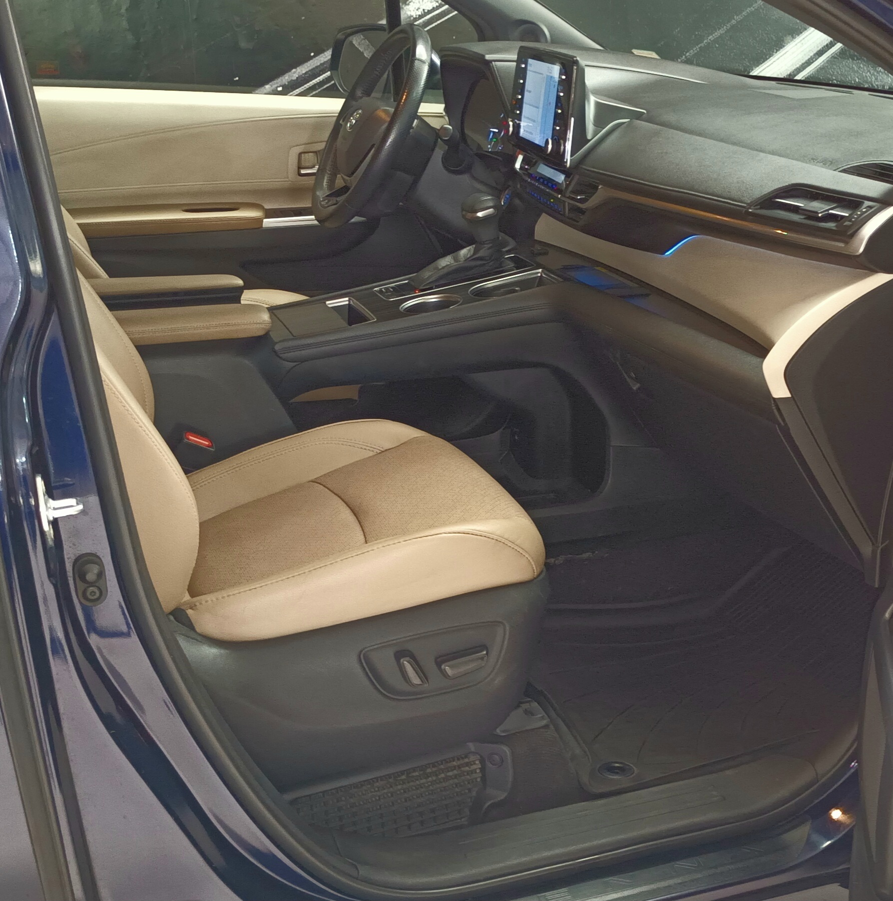 TOYOTA SIENNA LIMITED HEV 2021