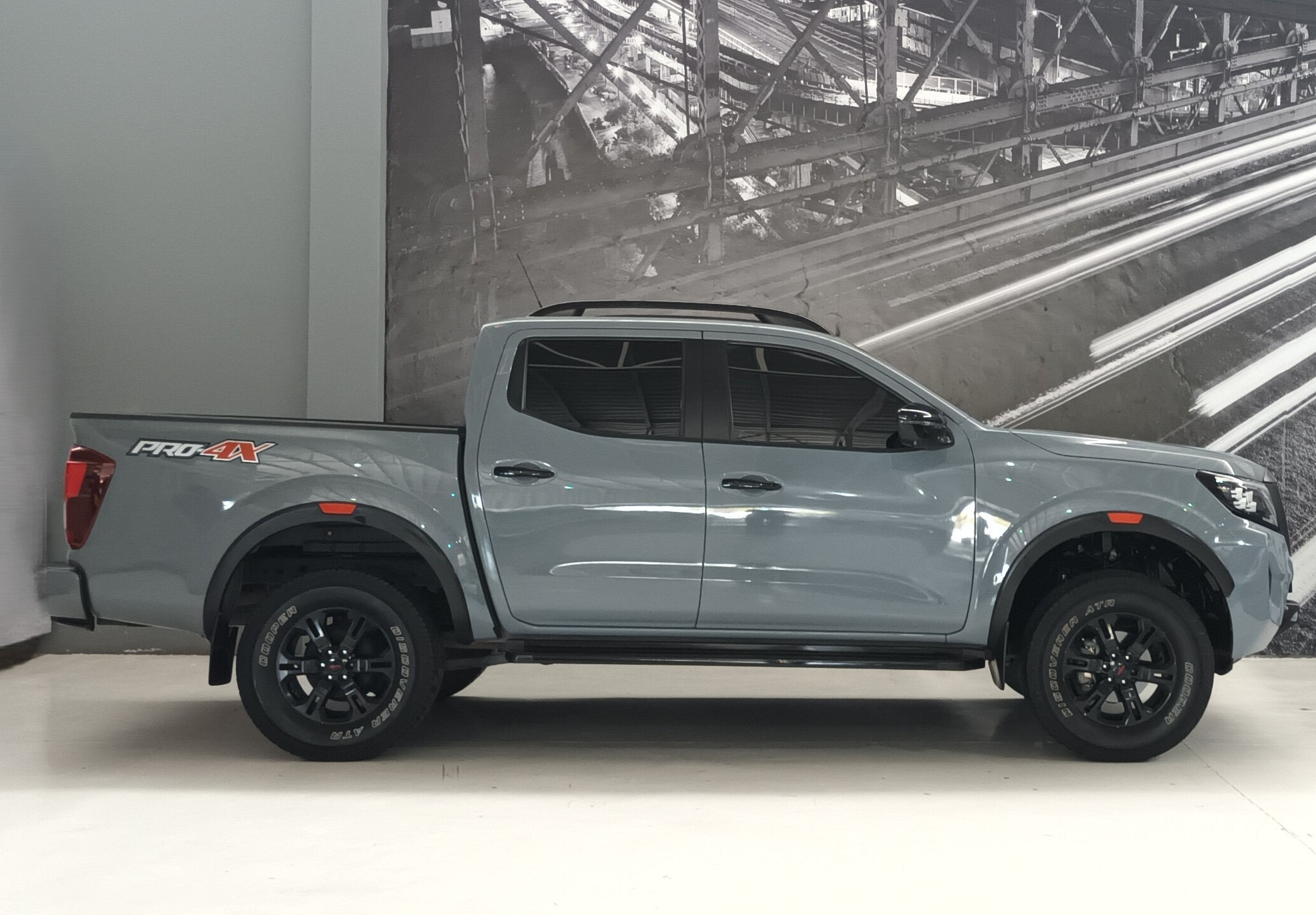 NISSAN FRONTIER PRO-4X 4X4 2022
