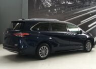 TOYOTA SIENNA LIMITED HEV 2021