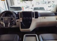 TOYOTA HIACE GL 12 PASAJEROS 2024
