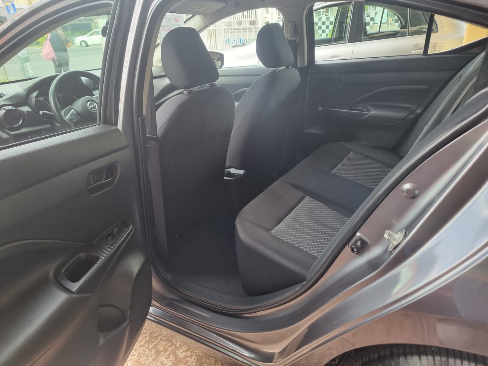 Nissan Versa Sense CVT 2024