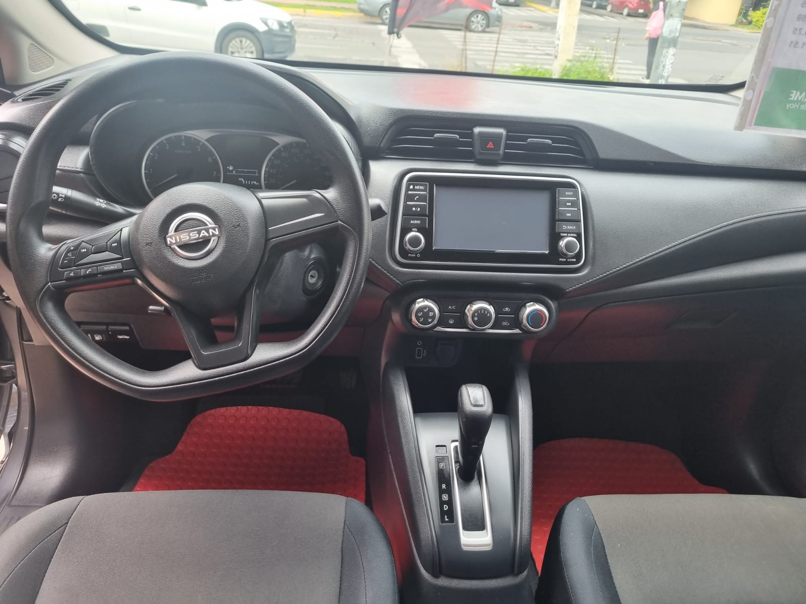 Nissan Versa Sense CVT 2024