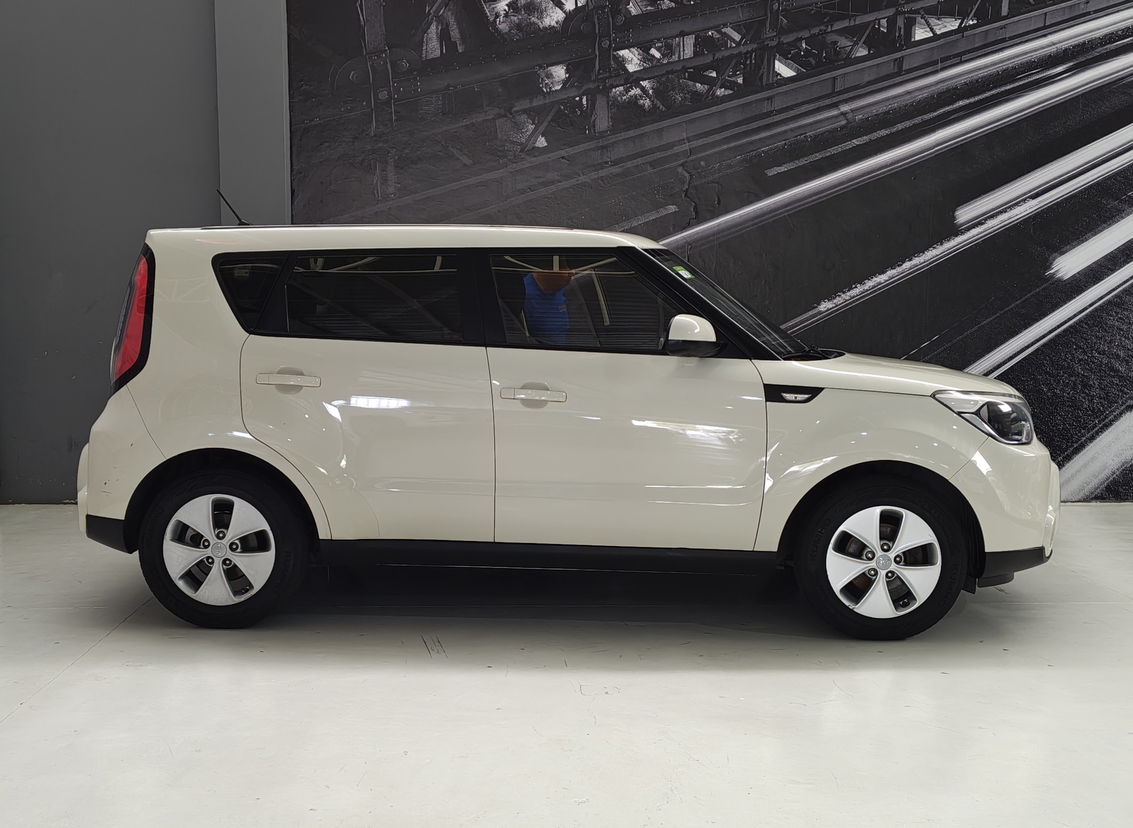 KIA SOUL LX 2019