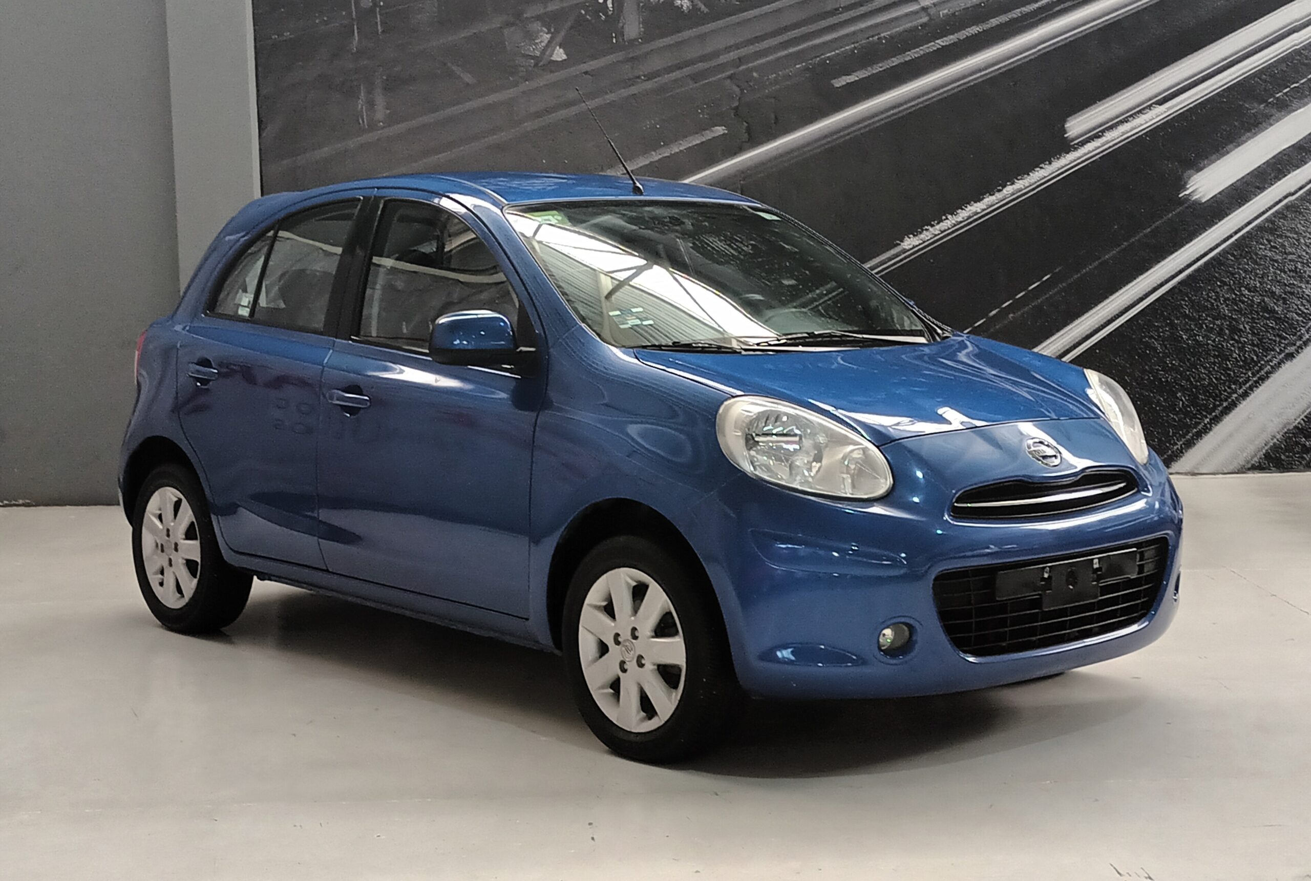NISSAN MARCH ADVANCE AUT. 2013