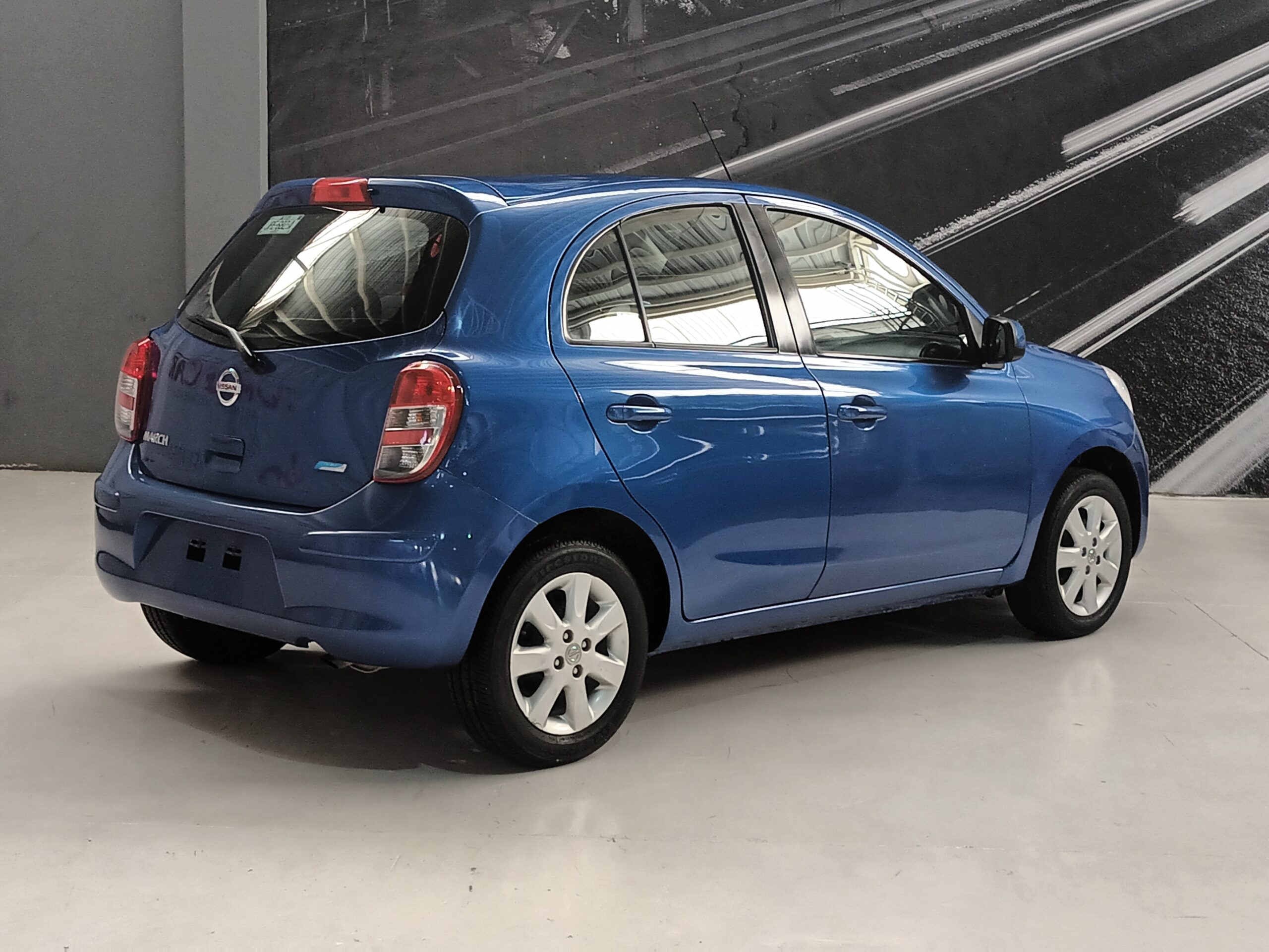 NISSAN MARCH ADVANCE AUT. 2013